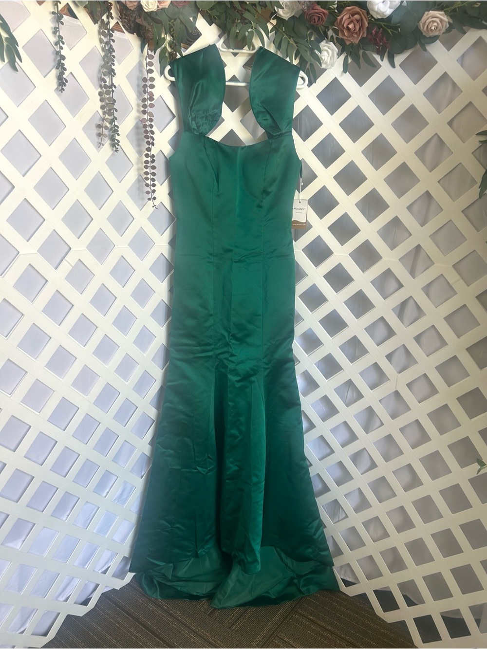 Emerald Green Formal Dress Satin Mermaid Missacc EST-8/10 Prom Evening Gown NWT
